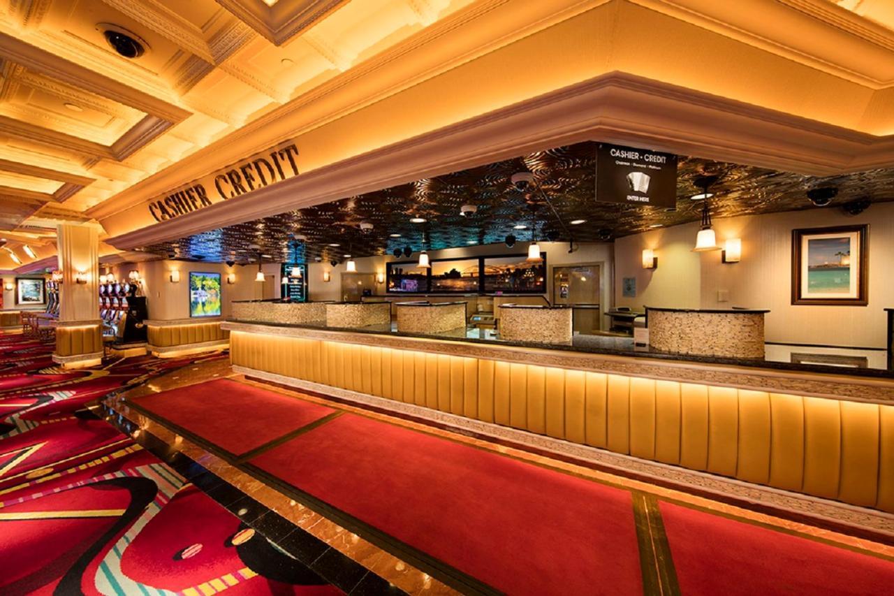 Western Village Inn And Casino Sparks Exterior photo